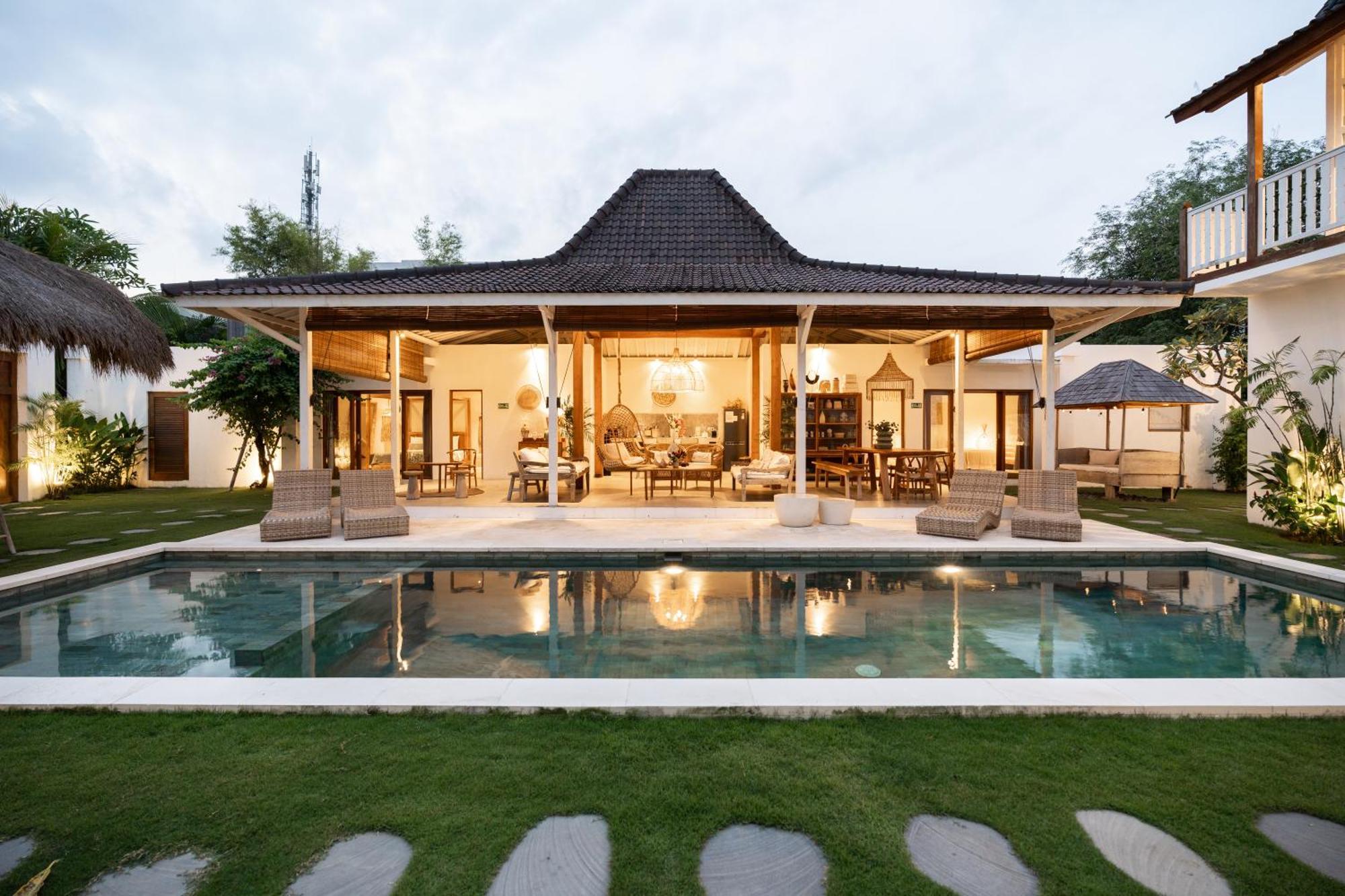 Folie By Alfred In Bali