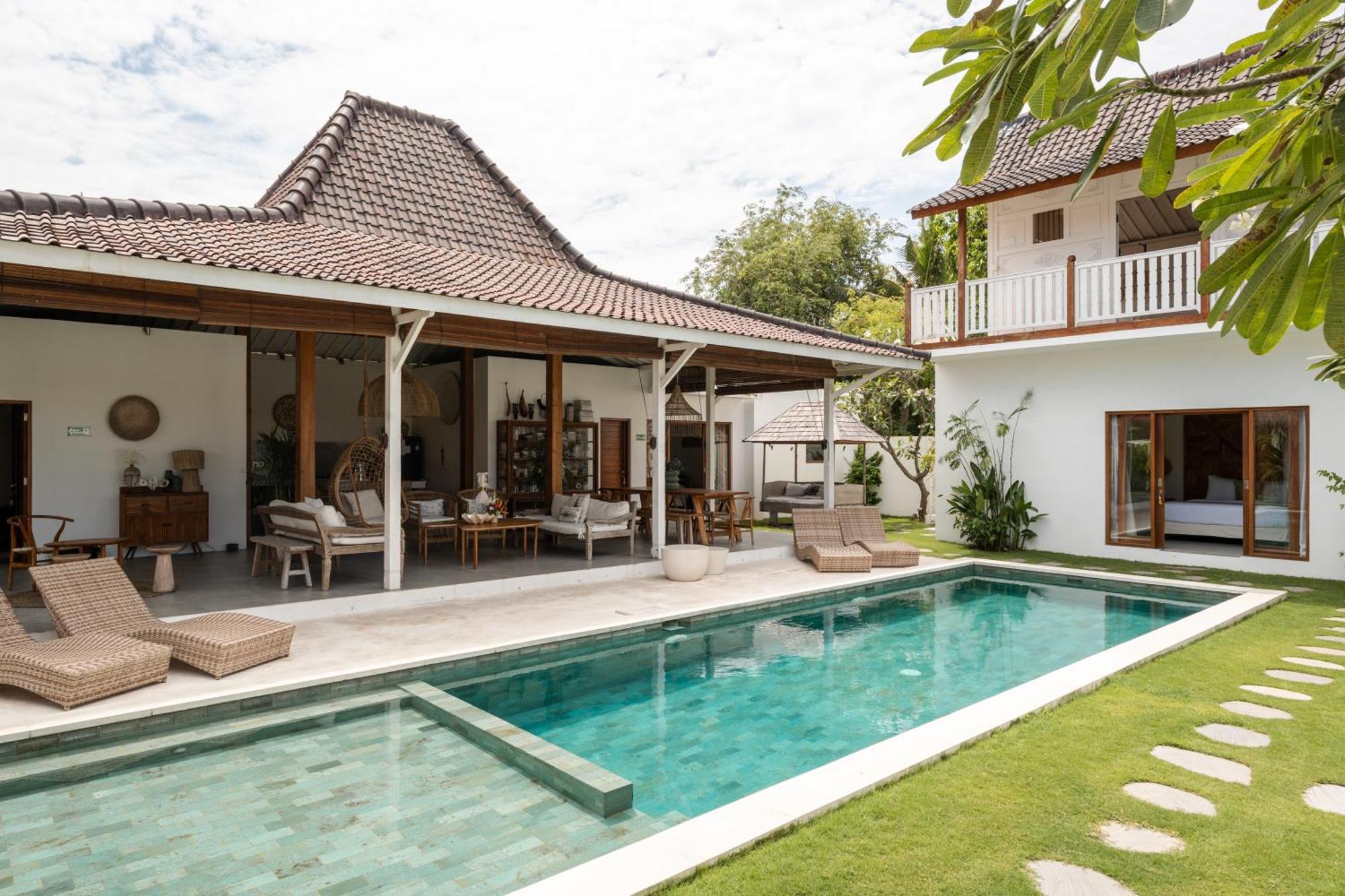 Folie By Alfred In Bali Villa *